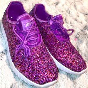 Stunningly Dazzling Hot Pink Tennis Shoes 💖